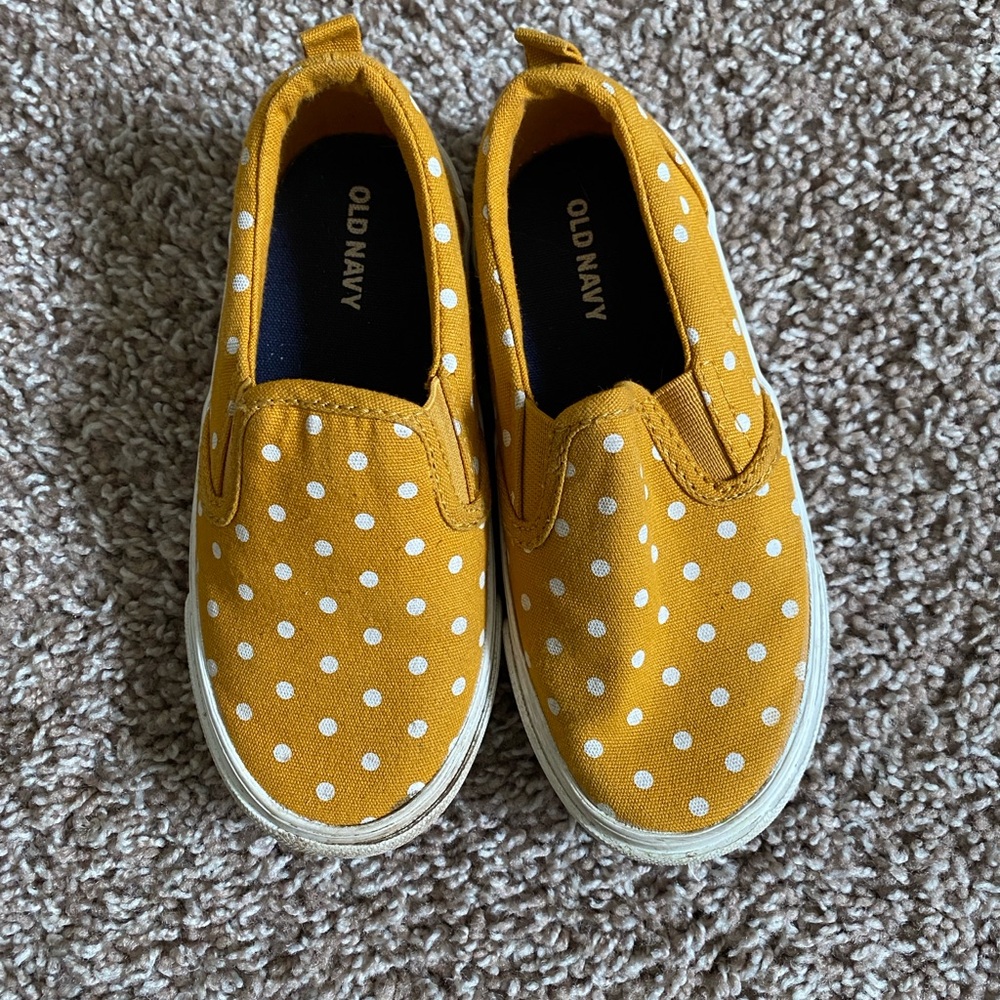 Old Navy Kids Yellow Polka Dot Shoes